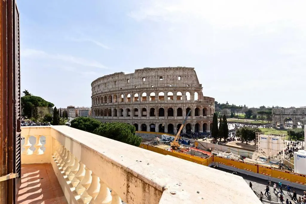 View Colosseo From Jacuzzi Ρώμη